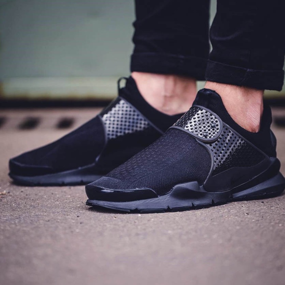 Nike Sock Dart Black Slip ons 🖤